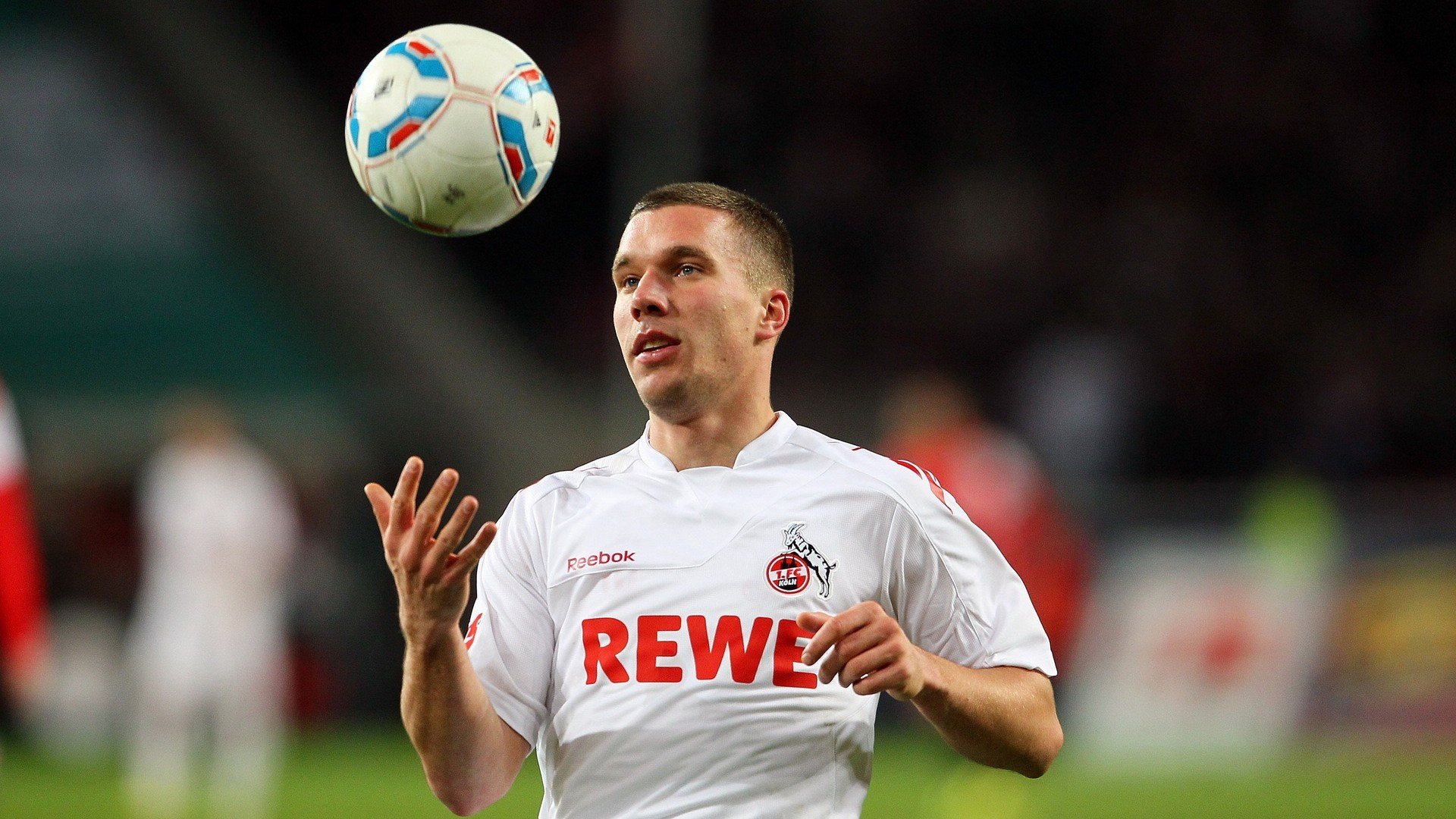 梅西助攻不断，带领阿根廷稳步前行